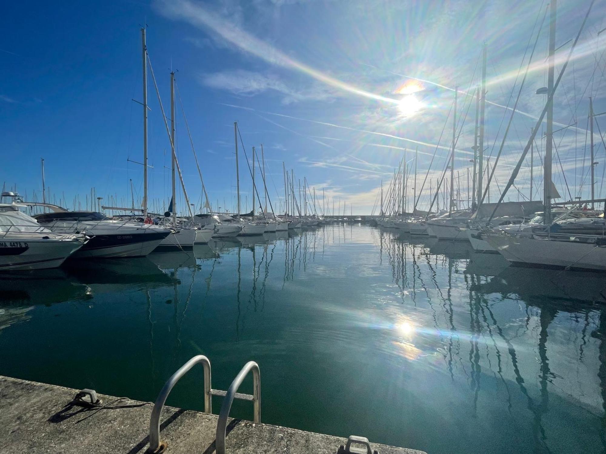 Superbe Appartement En Bord De Mer, Pres Du Centre Et Des Plages Μεντόν Εξωτερικό φωτογραφία