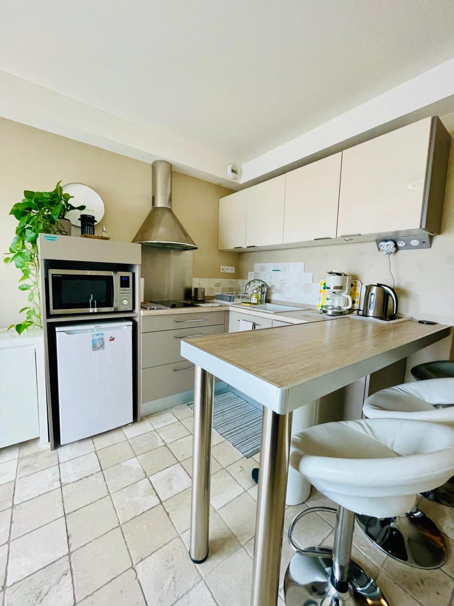 Superbe Appartement En Bord De Mer, Pres Du Centre Et Des Plages Μεντόν Εξωτερικό φωτογραφία