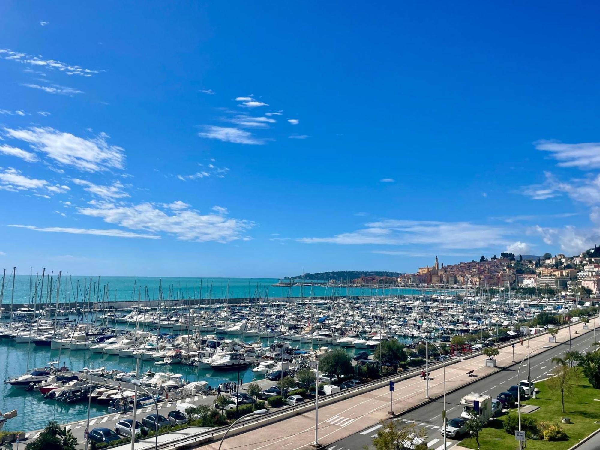 Superbe Appartement En Bord De Mer, Pres Du Centre Et Des Plages Μεντόν Εξωτερικό φωτογραφία